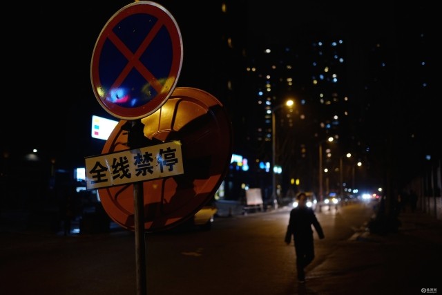 “他“在等你